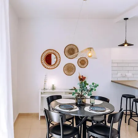 Mia Sirena Lighthouse 3min Walk To The Sea Appartement