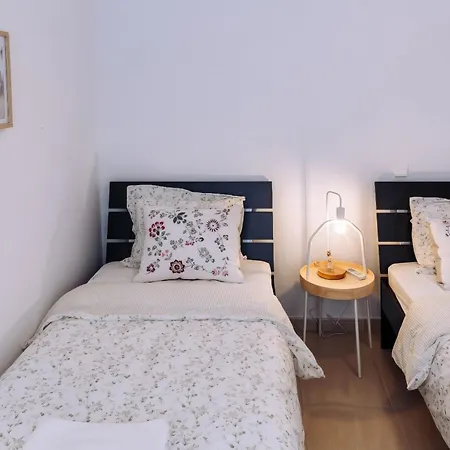 Mia Sirena Lighthouse 3min Walk To The Sea * Paphos